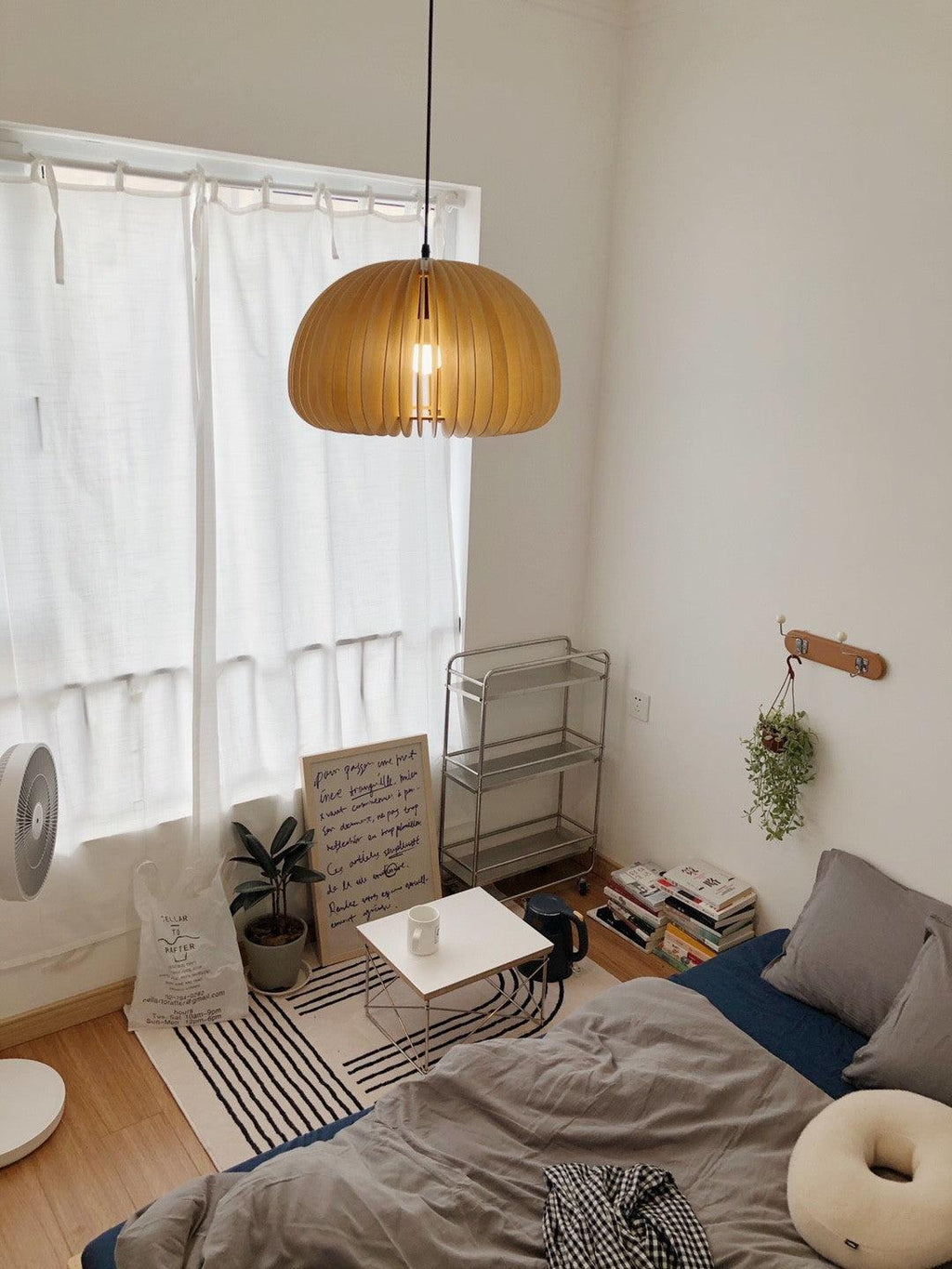 Lampada a sospensione da soffitto con zucca in legno
