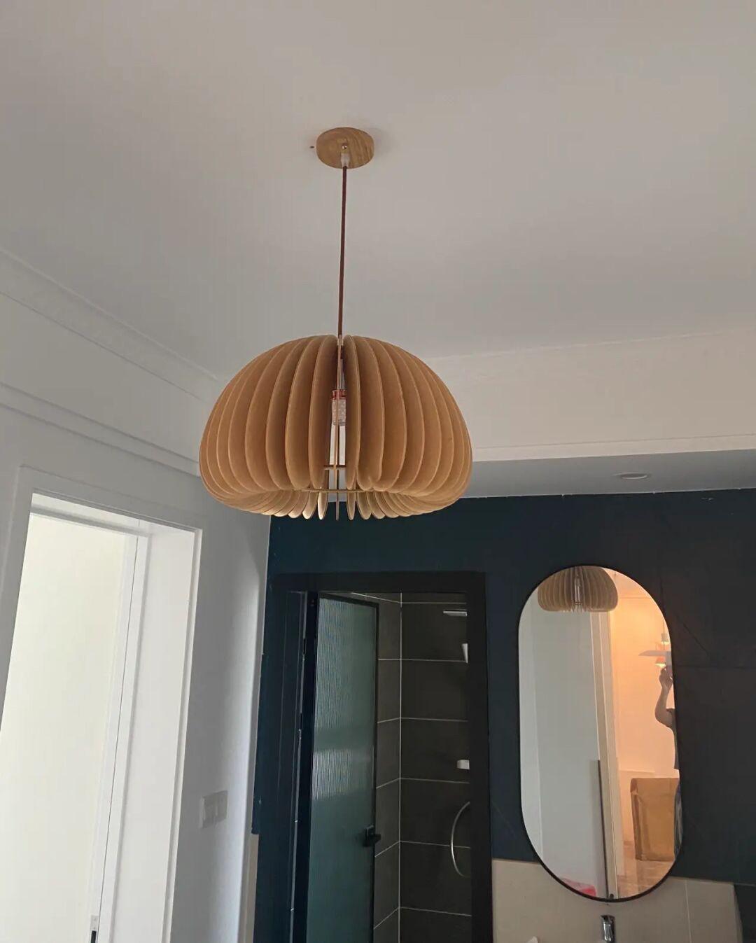 Lampada a sospensione da soffitto con zucca in legno