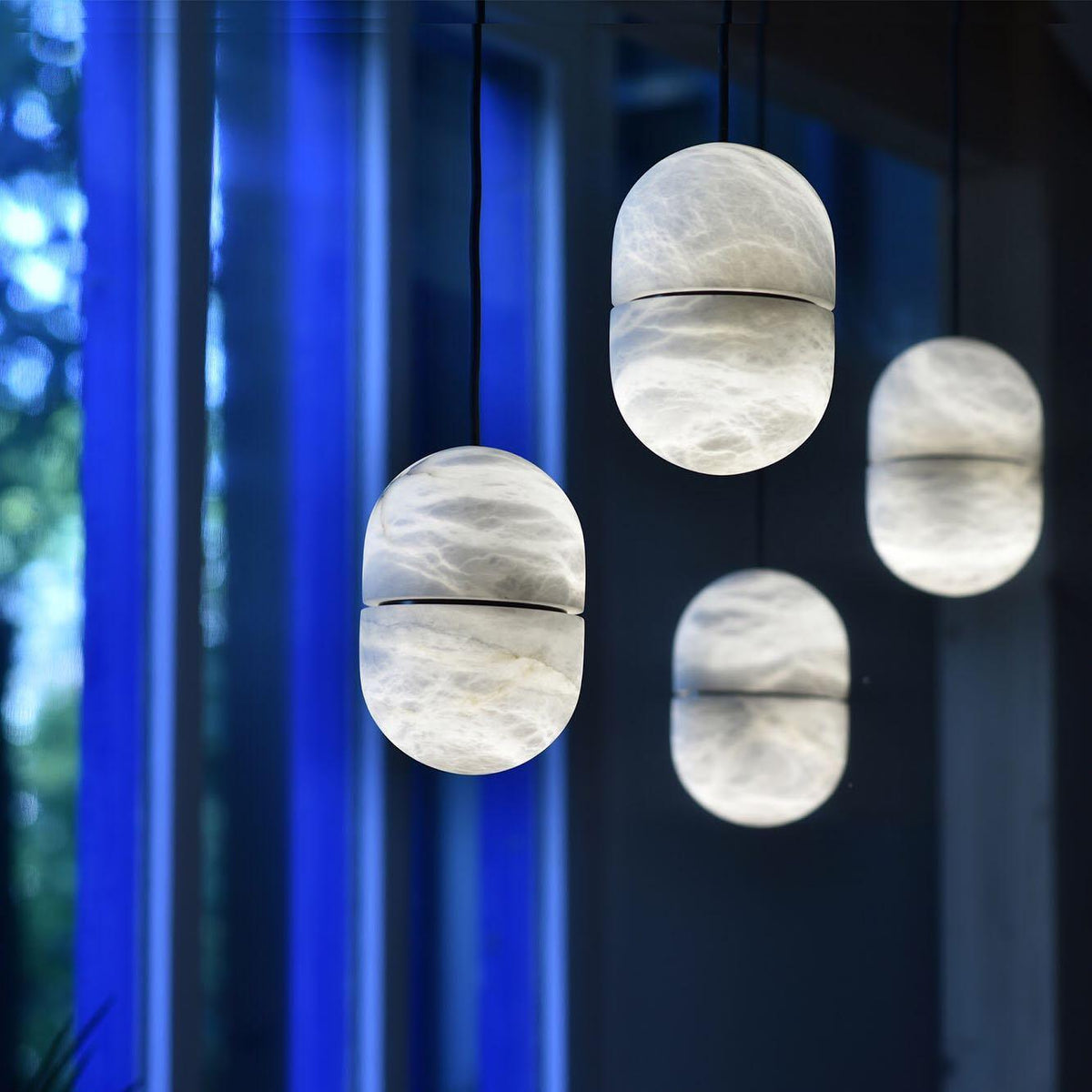 Lampada da soffitto a sospensione YUM in alabastro elegante