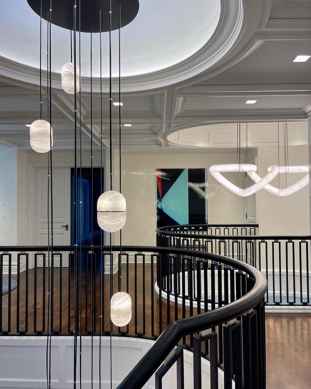 Lampada da soffitto a sospensione YUM in alabastro elegante