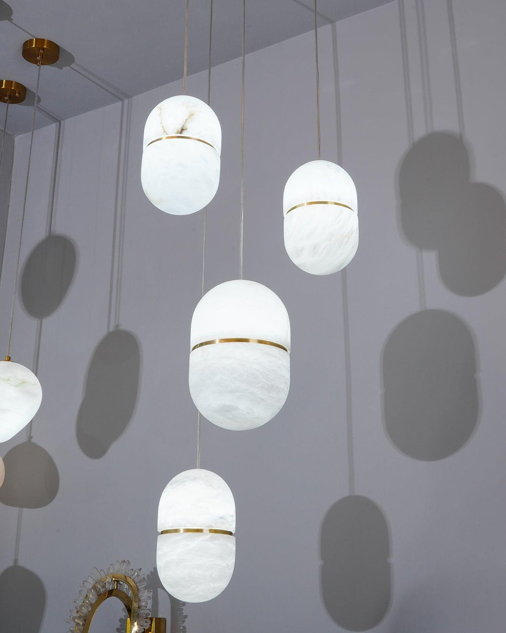 Lampada da soffitto a sospensione YUM in alabastro elegante