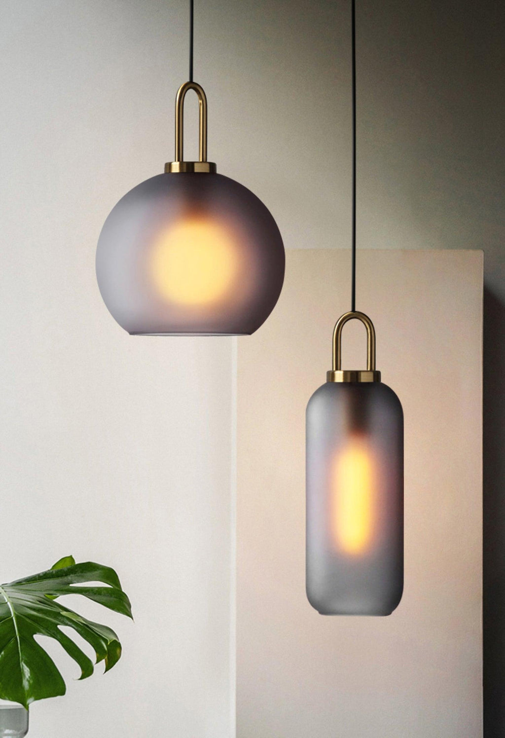Pendellampe i glas med swag-ledning