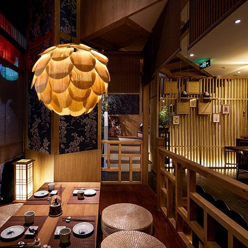 تروبيكال جلو – مصباح معلق على شكل أناناس مصنوع من الخشب