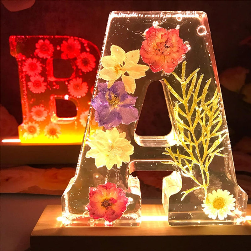 Luz Nocturna de Letras con Flores Secas FloraGlow para Decoración del Hogar