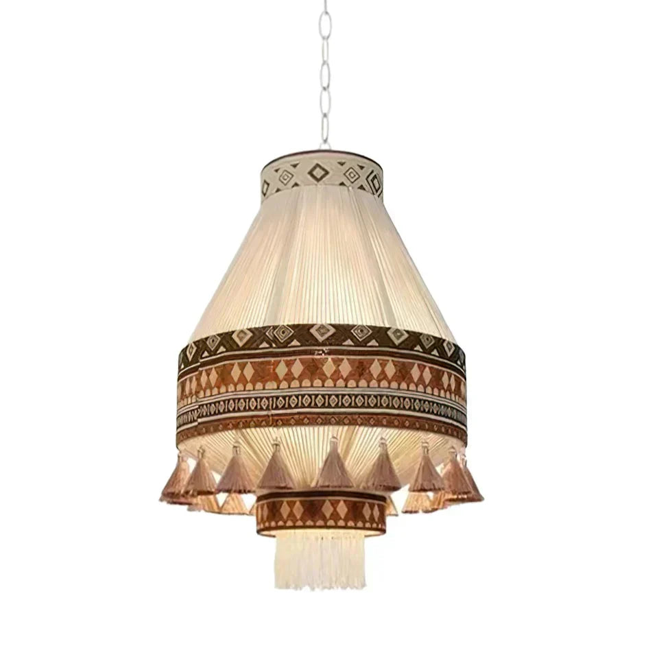 Boho – závěsná lampa s třásněmi
