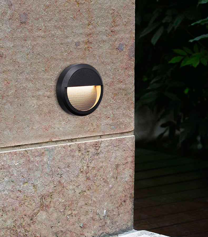Minimalistická geometrická venkovní LED nášlapná svítidla Lester — zapuštěná montáž