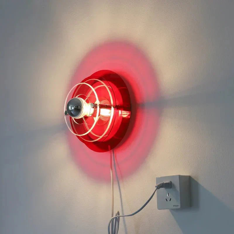 Živá minimalistická dekorativní nástěnná lampa