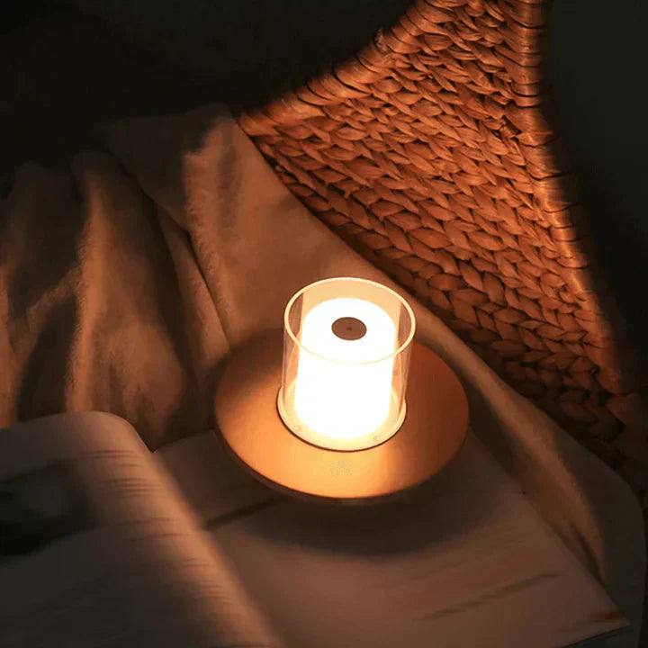 CandleGlow – Nowoczesna lampa LED na indukcję