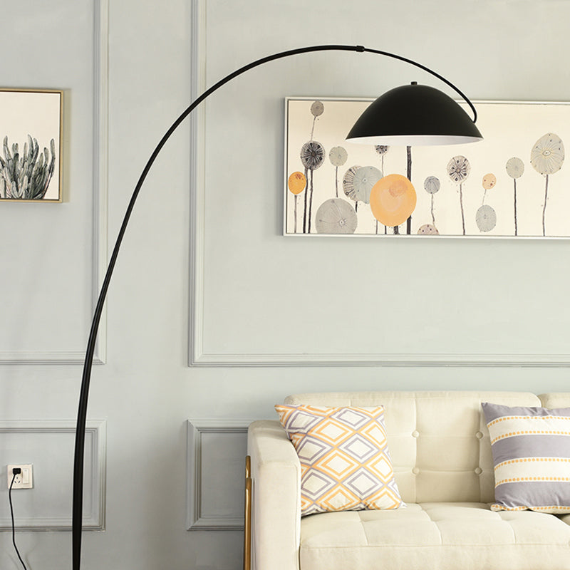 Lampadaire métallique noir Avi Modrn en forme de canne à pêche — résistant à la rouille