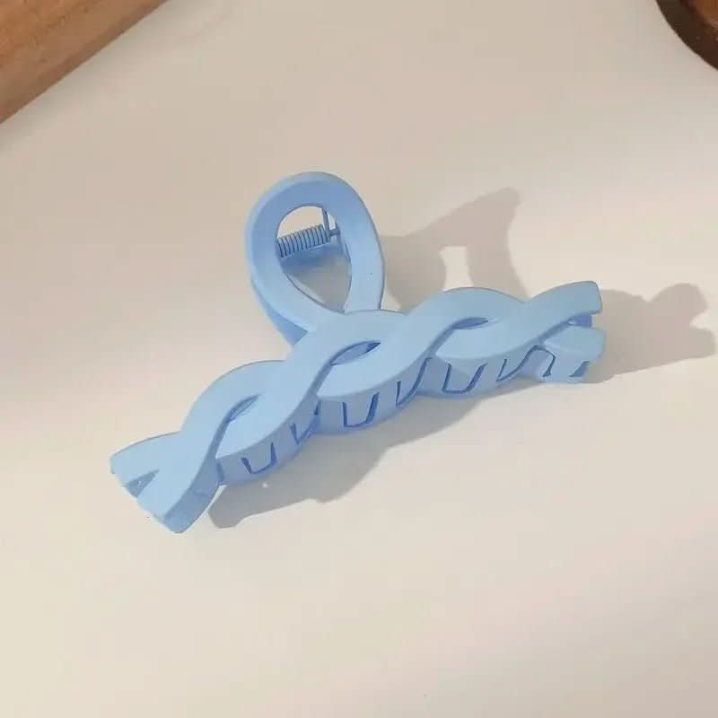 LumiLock Elegant Hair Clip With Strong Hold For All Hair Types