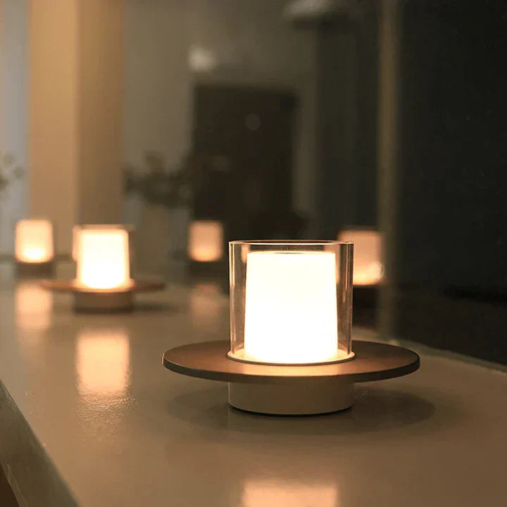 CandleGlow – Nowoczesna lampa LED na indukcję