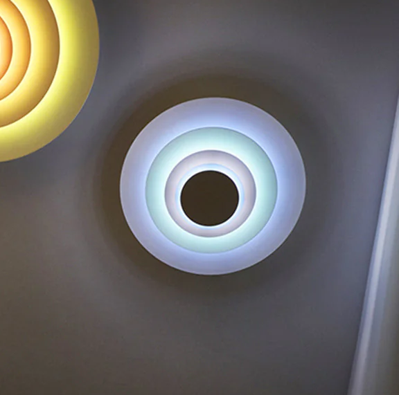 Kruhová nástěnná lampa Aria 3 v 1 s LED - pro pevné připojení, teplé světlo