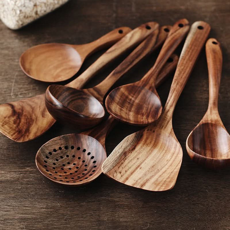 Sada kuchyňského náčiní TimberNova z teakového dřeva – odolná a stylová pro domácí kuchaře