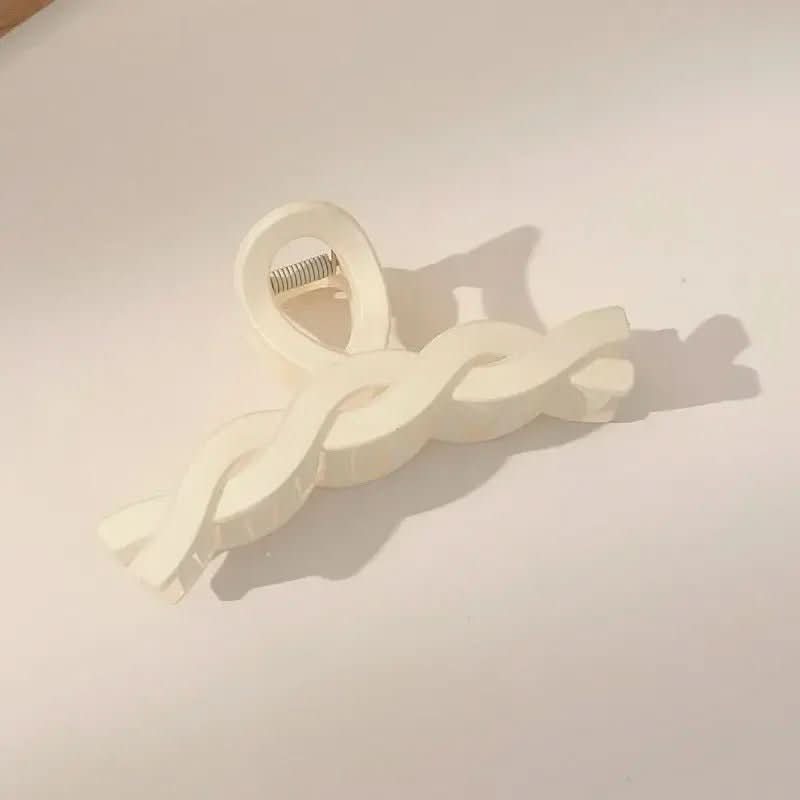 LumiLock Elegant Hair Clip With Strong Hold For All Hair Types