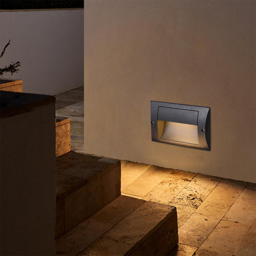 Minimalistische LED-Stufenleuchten Harre — Bündig montiertes Design für den Außenbereich