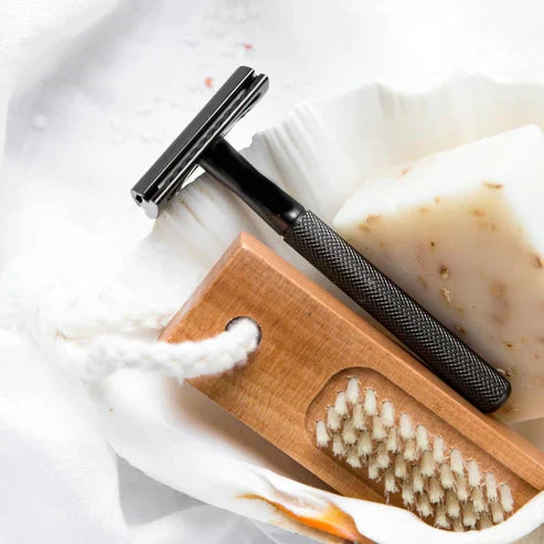 شفرة حلاقة سيلكليدي™ الفاخرة مع قاعدة