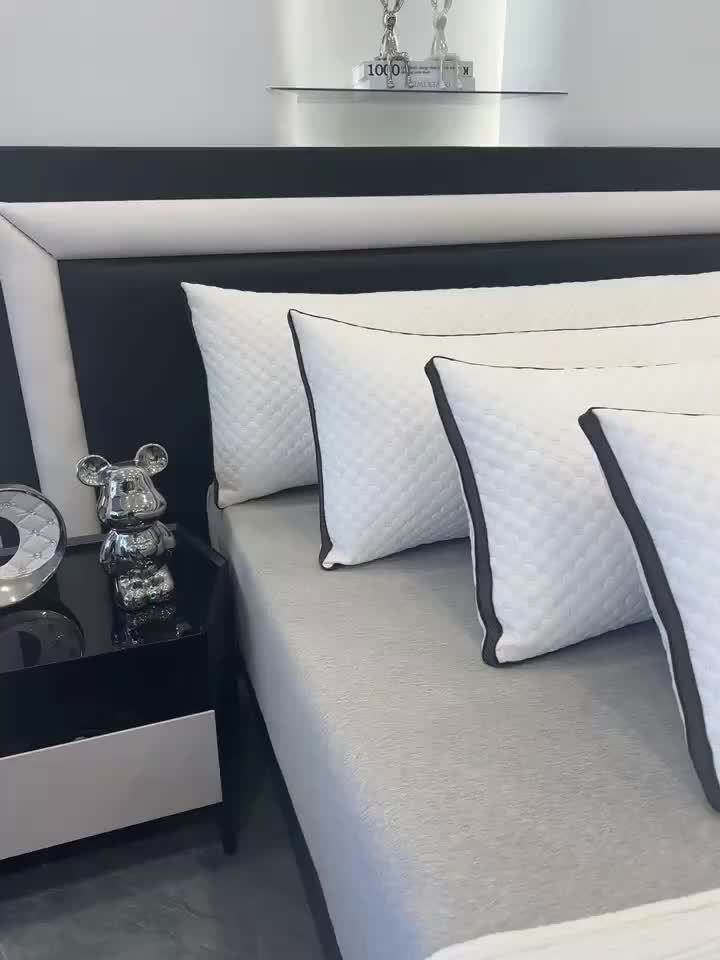 כרית גוף תלת-ממדית Velora עם בד סרוג רך לתמיכה ועיסוי בצוואר, גב ובטן