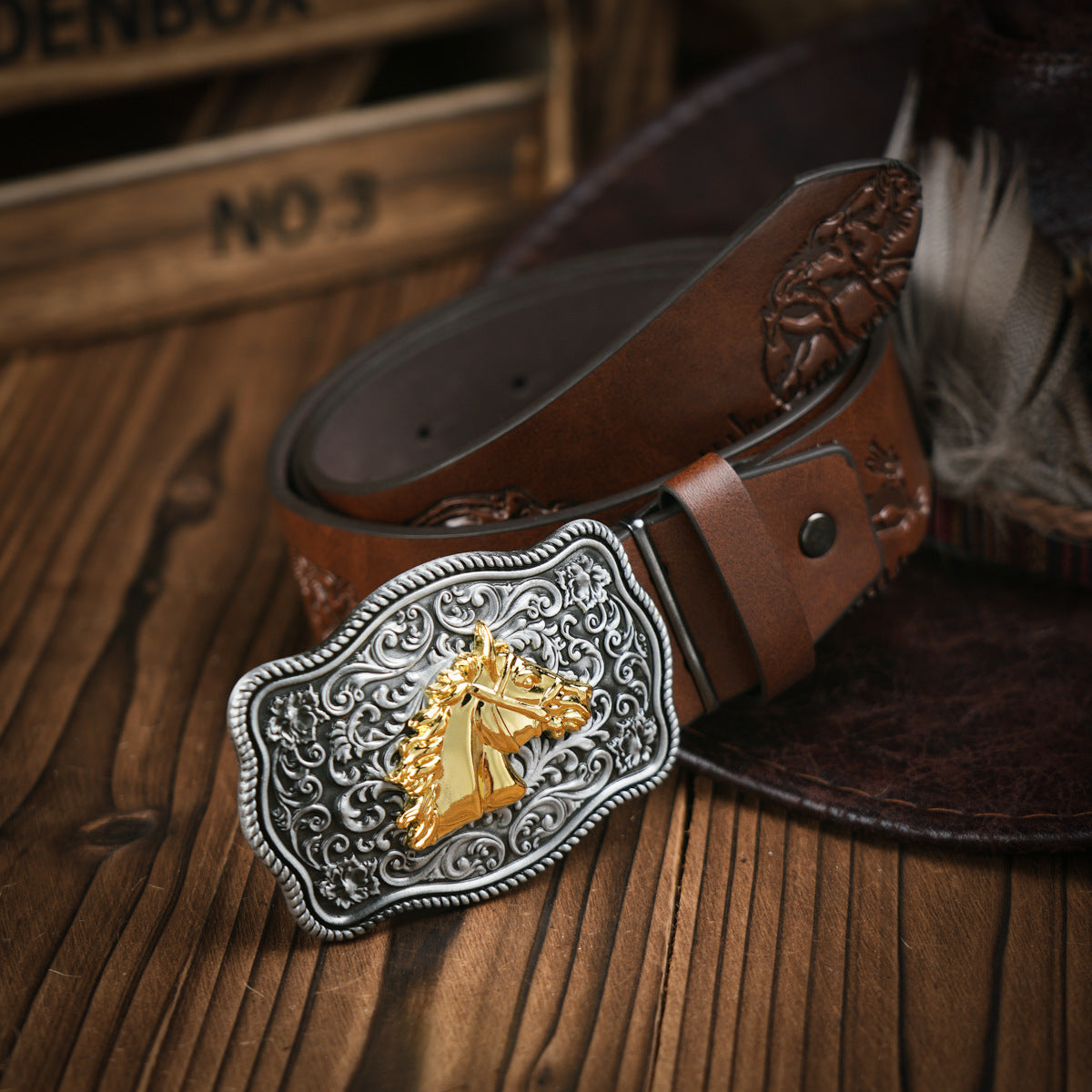TrailForge Herren-Gürtel Western-Stil aus veganem Leder mit robuster Metallschnalle