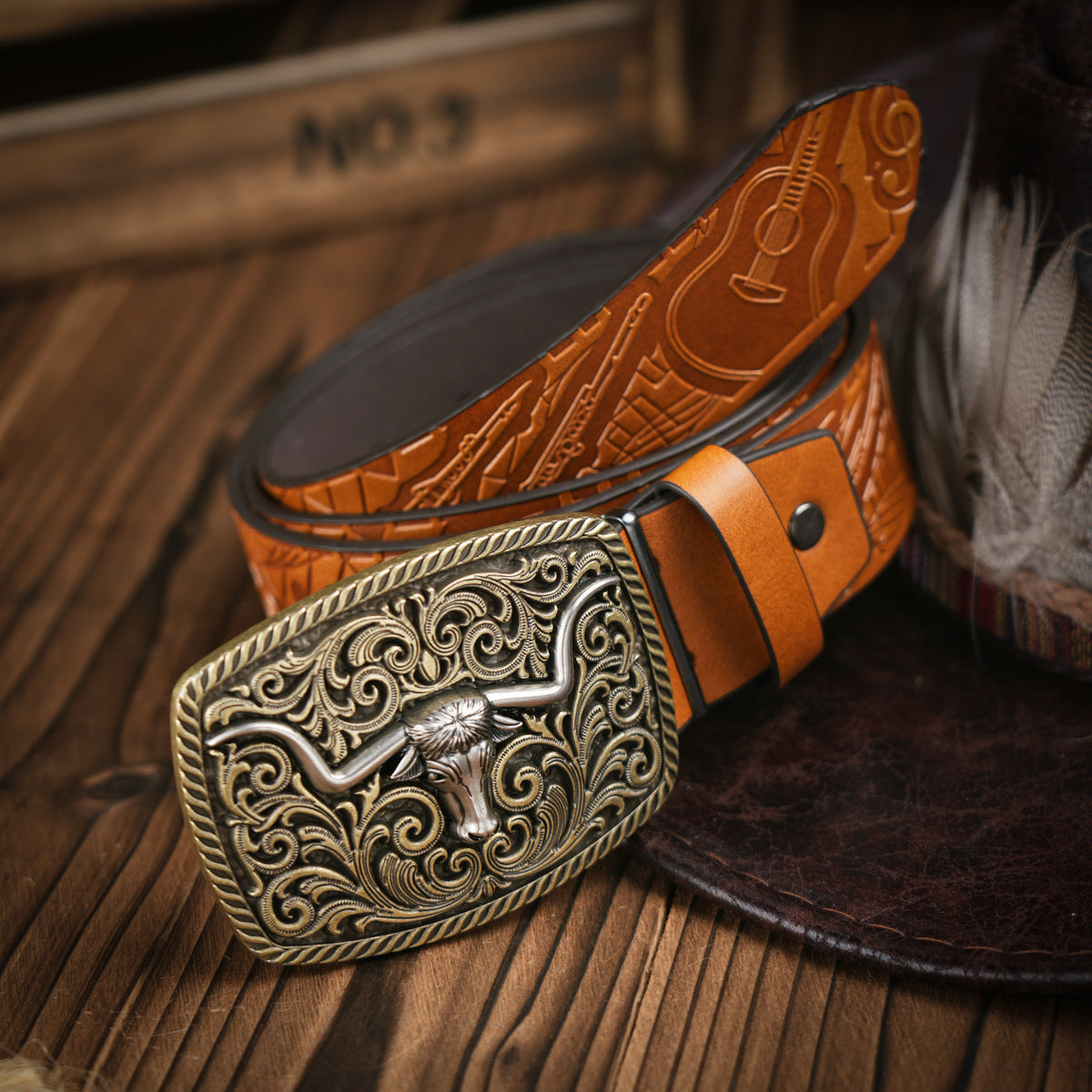 TrailForge Herren-Gürtel Western-Stil aus veganem Leder mit robuster Metallschnalle