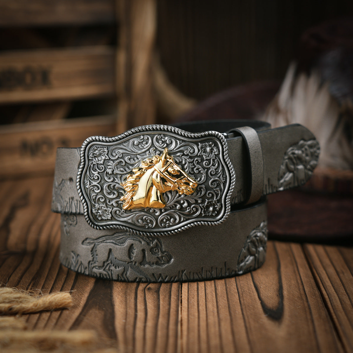 TrailForge Herren-Gürtel Western-Stil aus veganem Leder mit robuster Metallschnalle