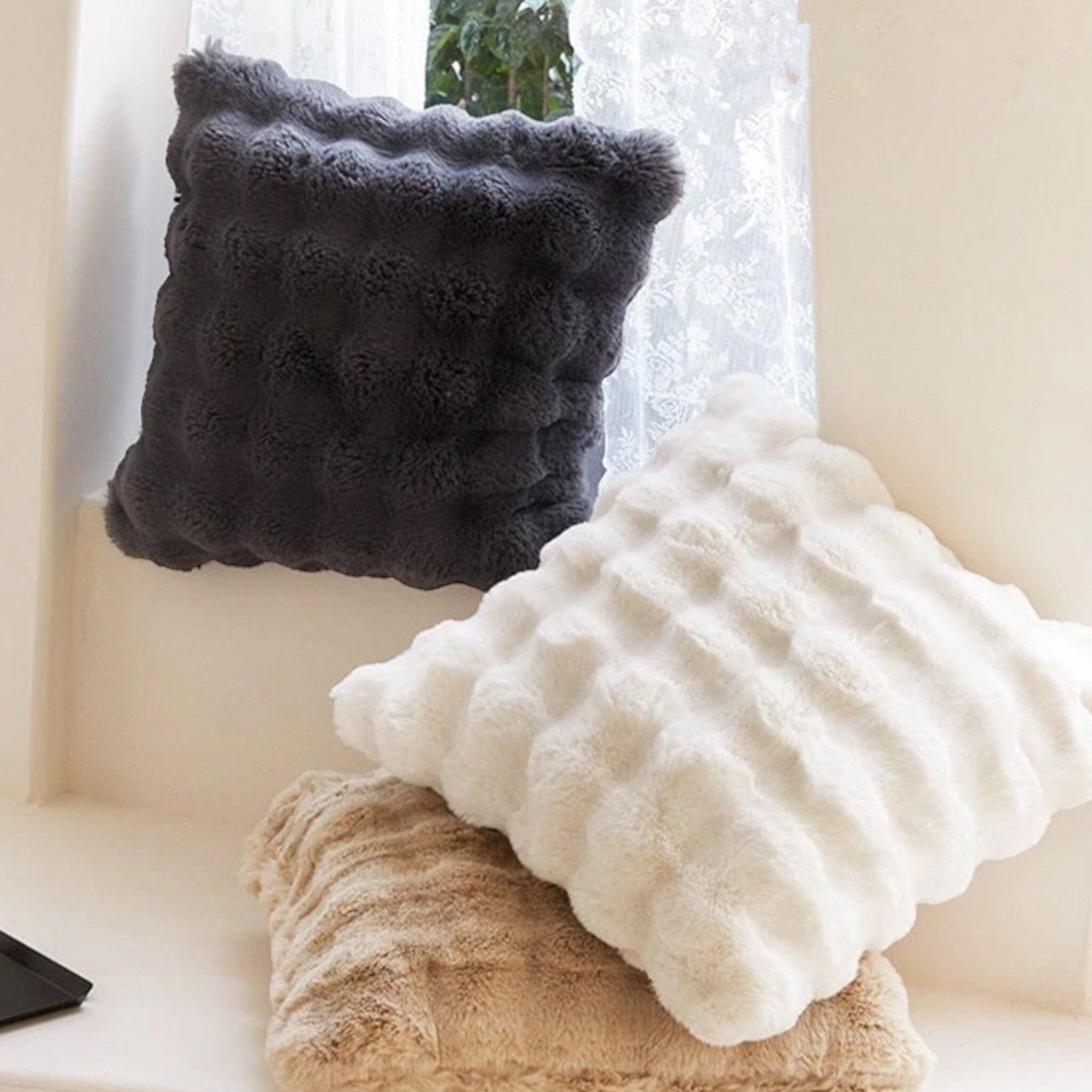 وسادة جينيفيف فرو