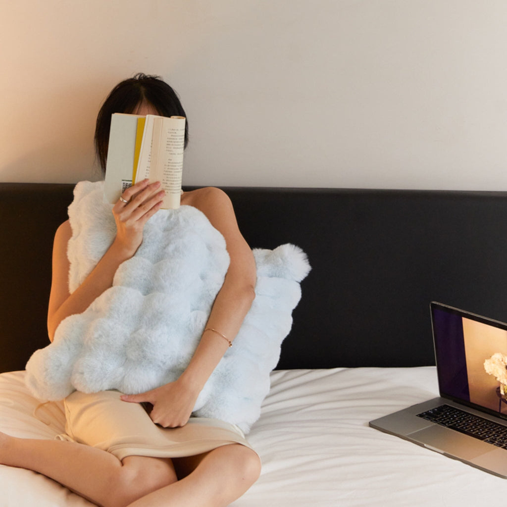 وسادة جينيفيف فرو