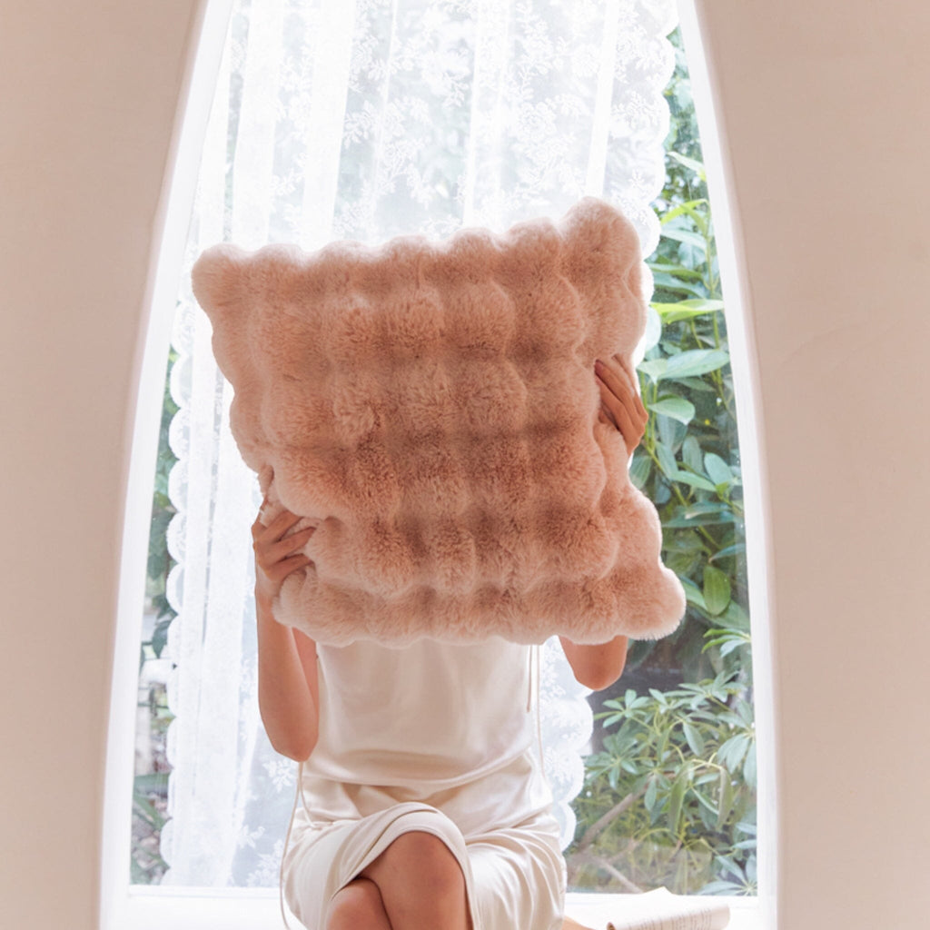 وسادة جينيفيف فرو