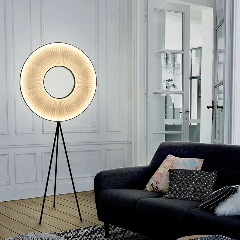 Lumen Halo gulvlampe av Orntli minimalistisk samtids stuelampe