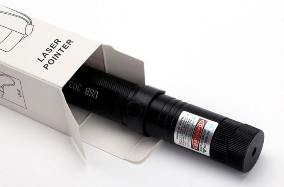 NovaBeam Langstrecken-Laserpointer-Taschenlampe Langstrecken