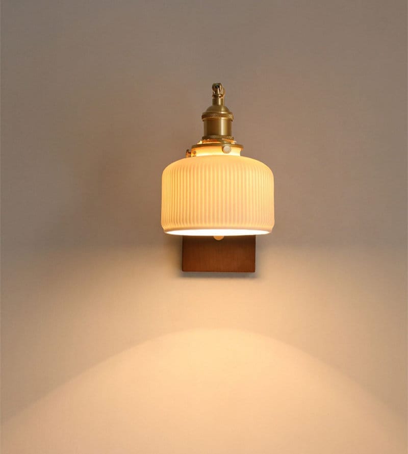 Ceramiczna lampa ścienna LED z oprawą z drewna orzecha czarnego w stylu retro