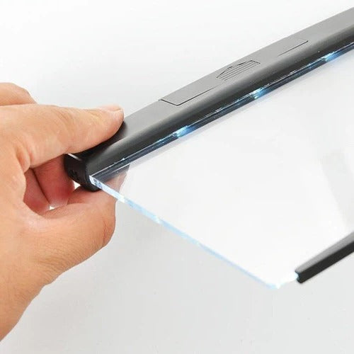 Lampe de lecture portable LumaLane pour voyage et usage domestique