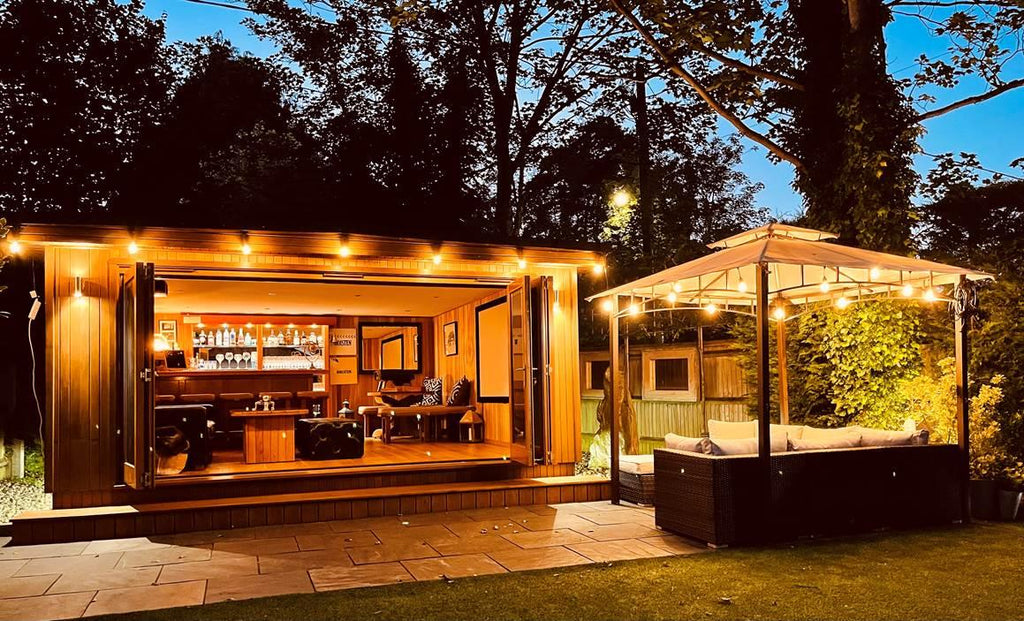 أضواء سلسلة خارجية مقاومة للماء قابلة للتوصيل بمقبس LED لون أبيض دافئ للاستخدام الشاق