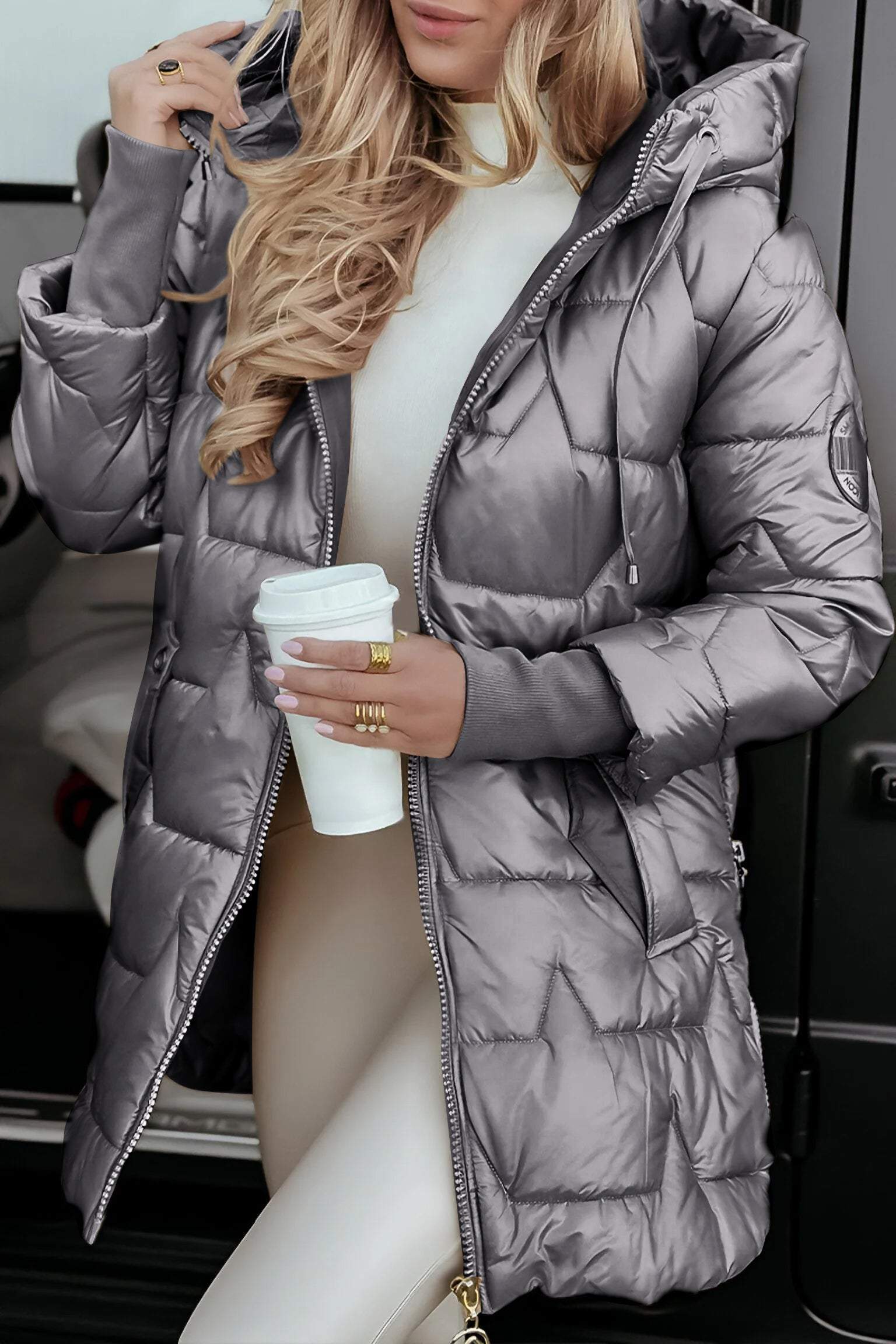 Astrid™ | Prošívaná bunda s kapucí