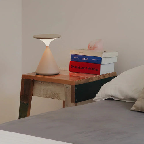 LuminaHour Bezdrátová Stolní Lampa ve Tvaru Hodinového Skla pro Moderní Domovy