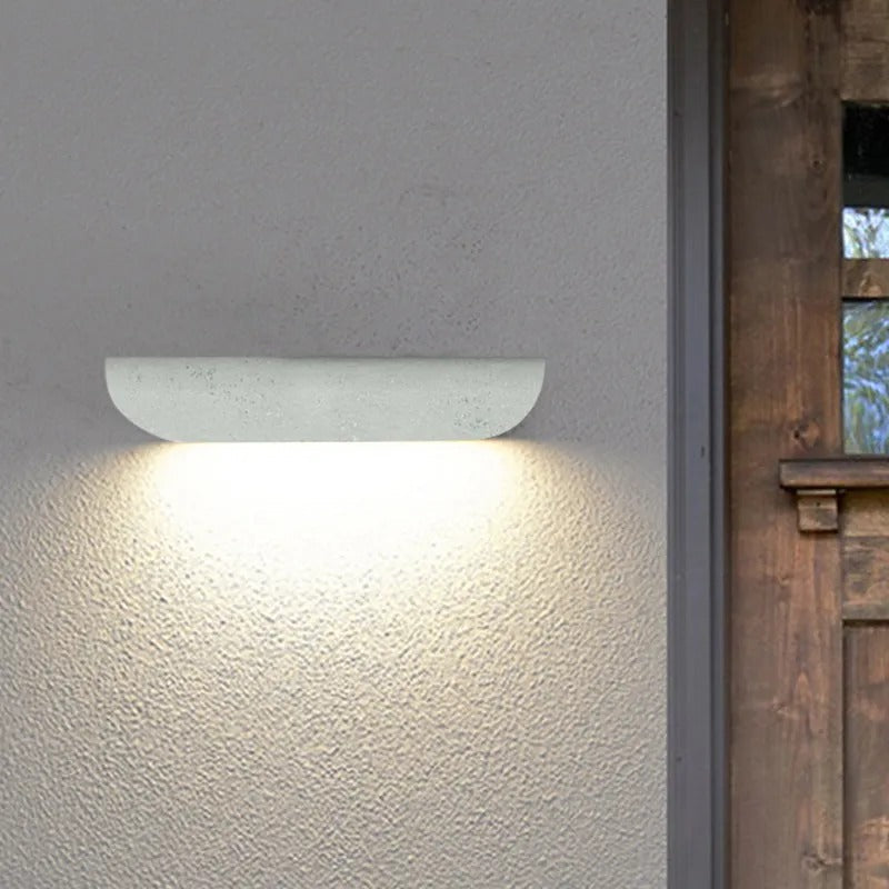 Moderní venkovní nástěnné LED svítidlo Ray — krytí IP65, žárovka s teplým světlem součástí balení
