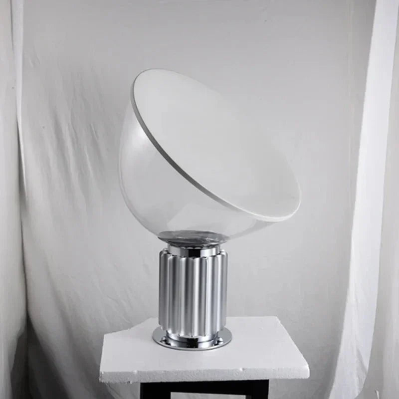 Koleksi Lampu Meja Luca