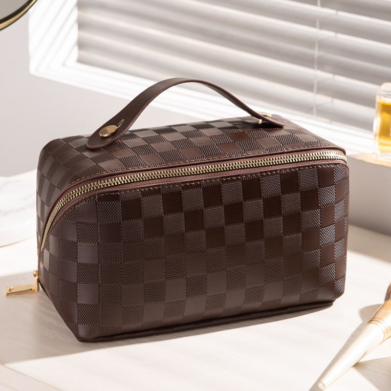 Women's Chic Checked Travel Toiletry Bag | Orntli