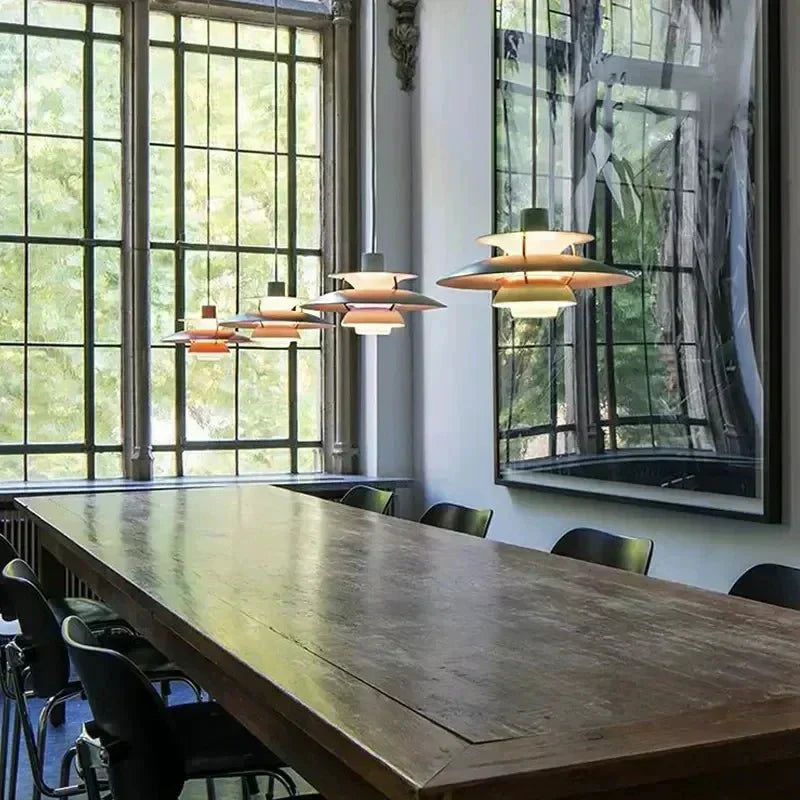 Cirro függeszték hengeres fém kivitelben modern terekhez