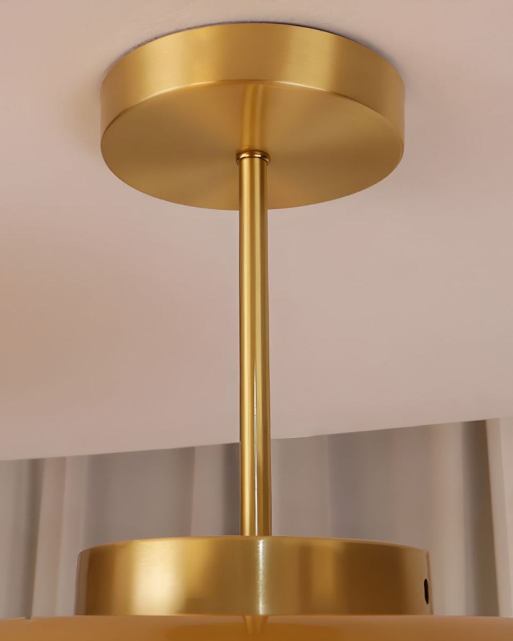 أفينتا | ضوء سقف زجاجي معتم مع قاعدة من النحاس الأصفر | أورنتلي