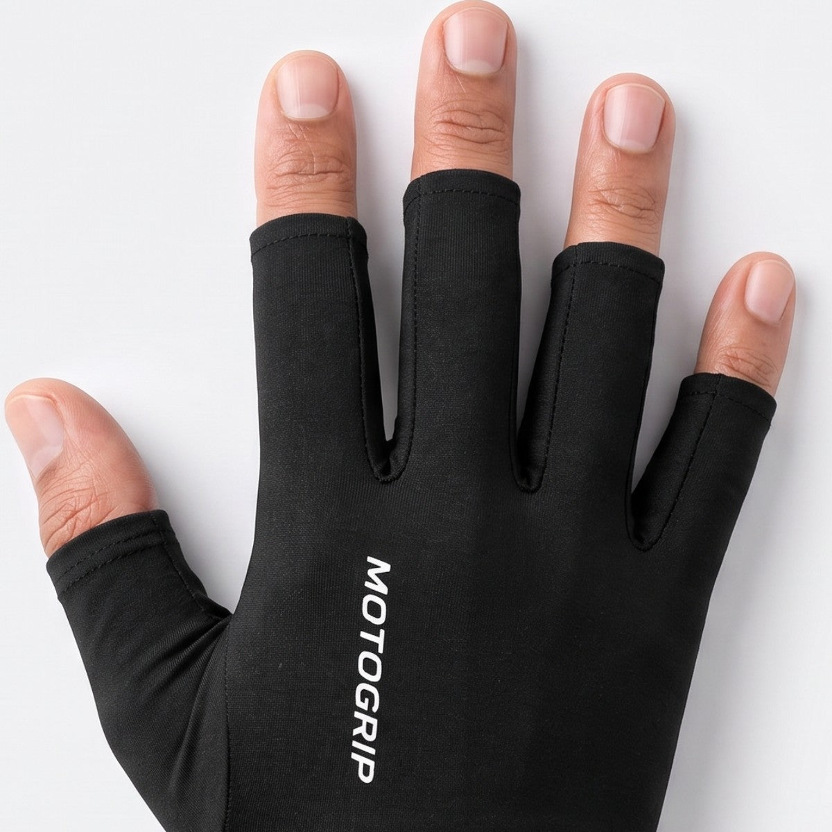 Close-up of the open fingertips of the compression liner