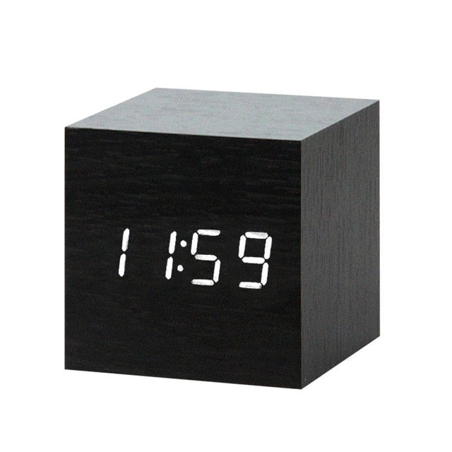 Reloj Despertador LED Nórdico con Control por Voz – Recargable por USB, Diseño Moderno con Pantalla Brillante