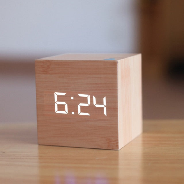 Reloj despertador cuadrado digital LED