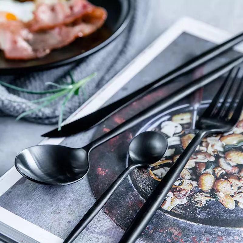 ブラックステンレススチールカトラリーセット | Orntli