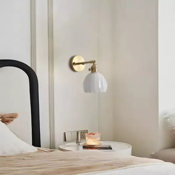 Retro – Nástěnná lampa Skleněný Tulipán s tlačítkem