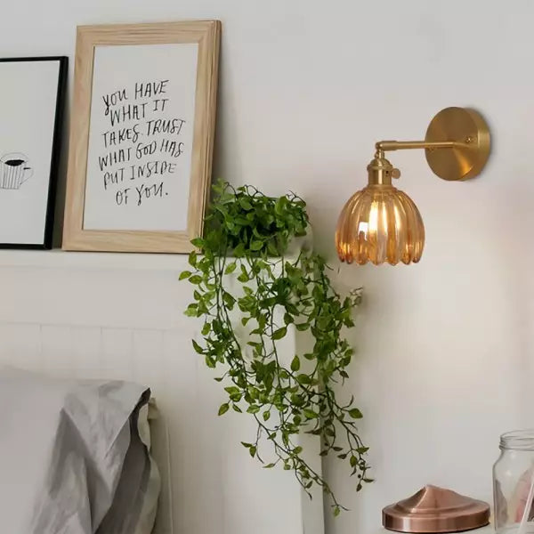 Retro – Nástěnná lampa Skleněný Tulipán s tlačítkem