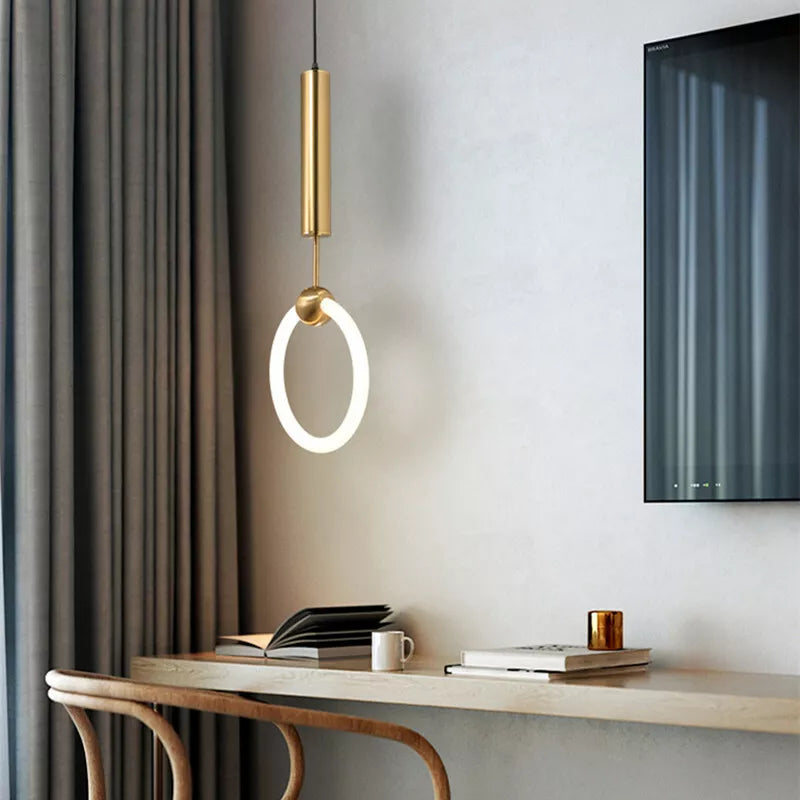 Elegantní – severská závěsná lampa s jednoduchým designem