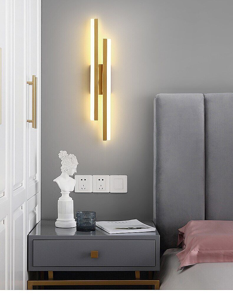 Moderne LED-væglampe – lange lyssprosser