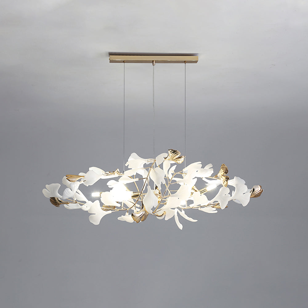 Olivia moderne lysekrone med ginkgo-blad i metall — kronblomstformet, gull