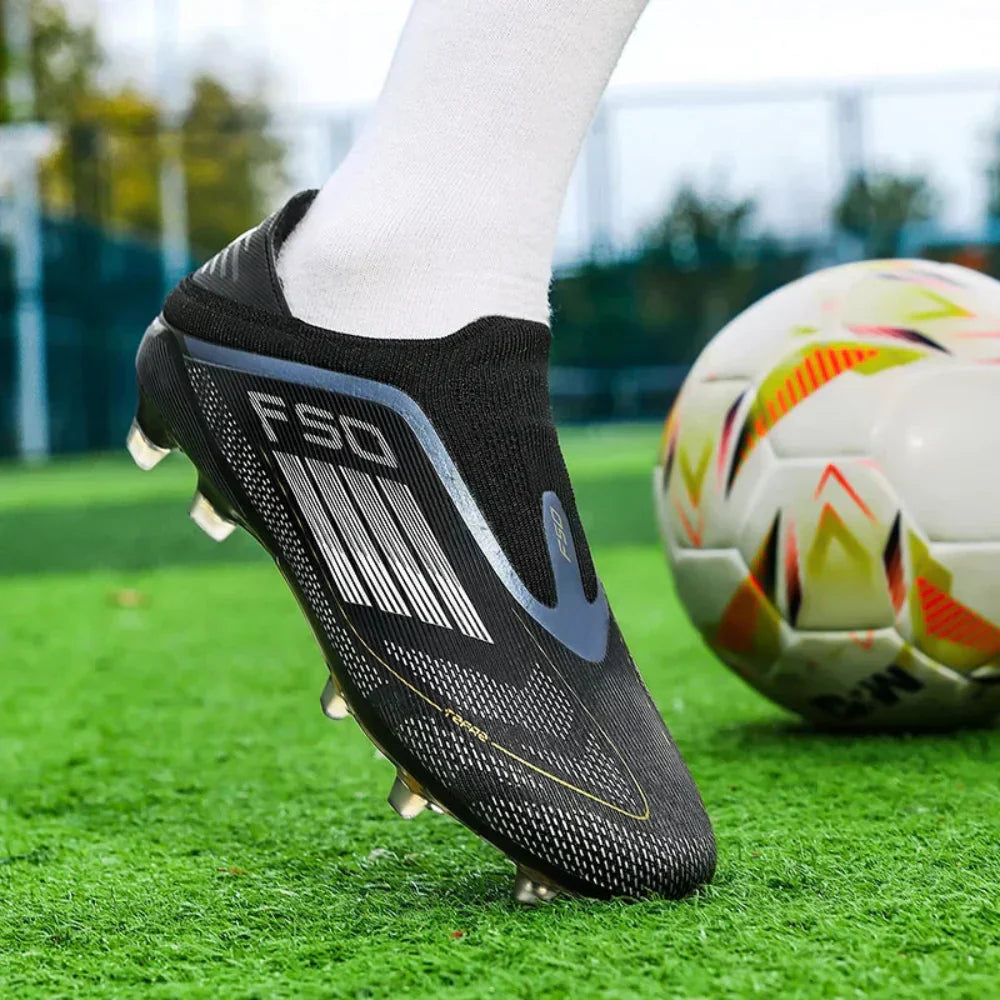 Kapalı ve Açık Alan Performansı İçin Futbol Kramponları