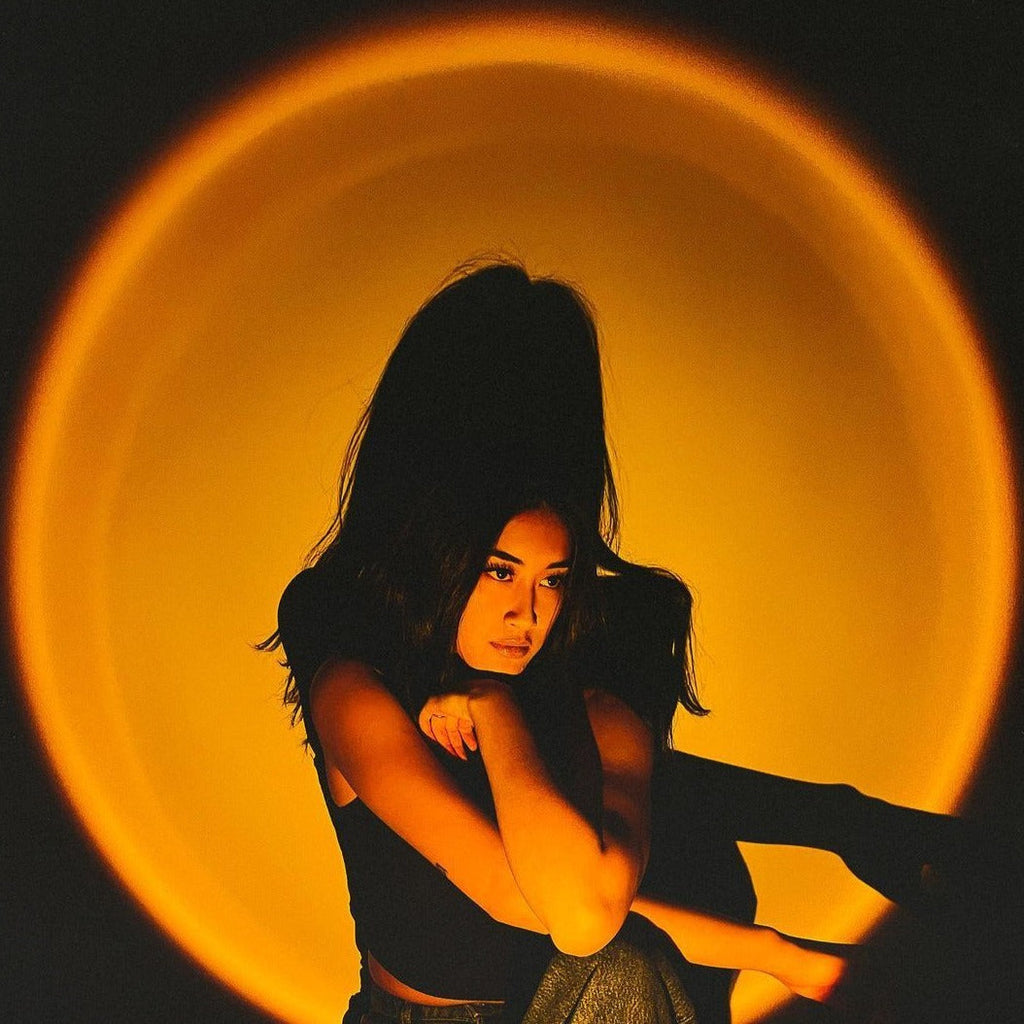 GlowDusk – Lampu Matahari Terbenam dengan Warna dan Sudut Boleh Laras